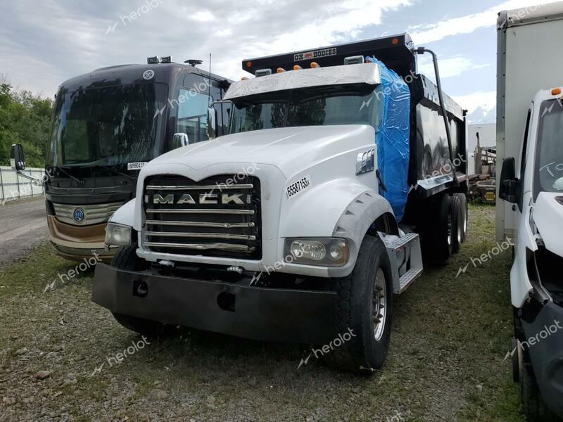 MACK GRANITE 2020 white  diesel 1M2GR4NC4LM001322 photo #3