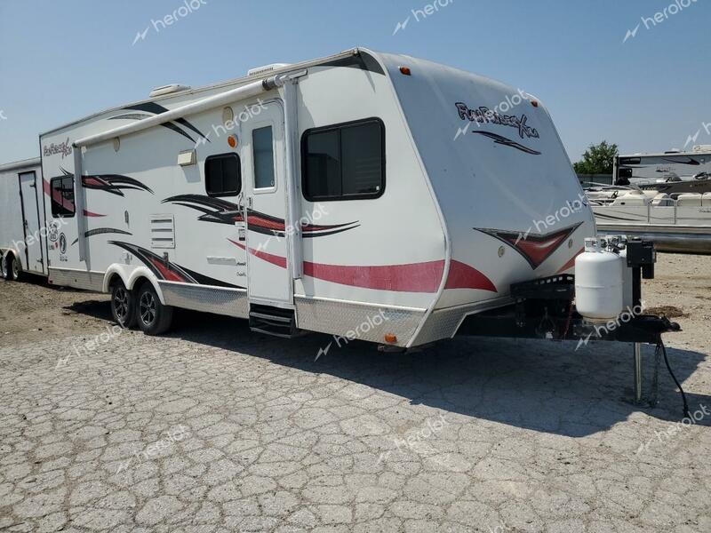 CRUS 5THWHEEL 2011 white   5RXTA2721B1021186 photo #1