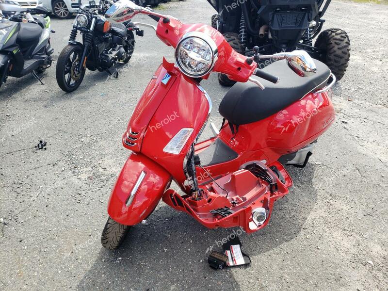 VESPA GTS/SEI GI 2023 red  gas ZAPMD39M9P5100333 photo #3