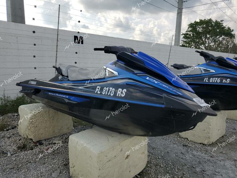 YAMAHA VX DELUXE 2018 two tone   YAMA4076E818 photo #1