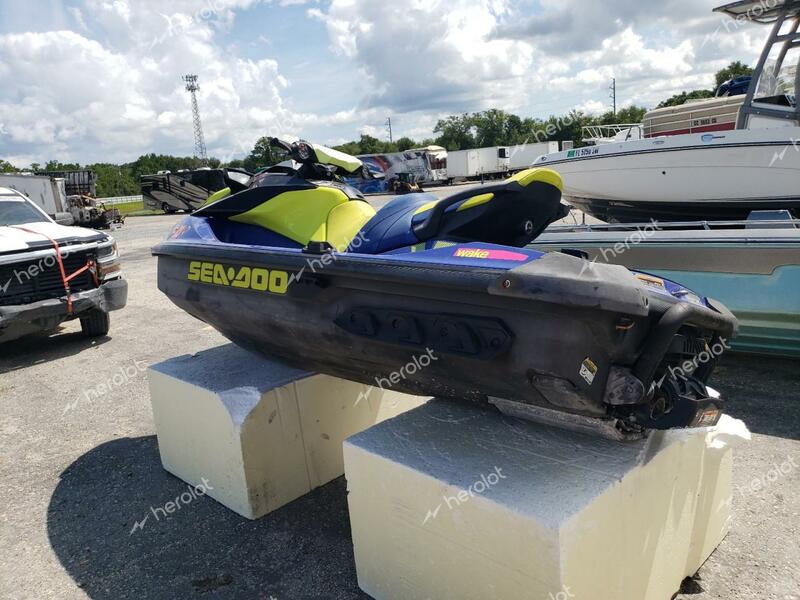 BOMBARDIER SEADOO 2021 two tone   YDV71459D121 photo #4