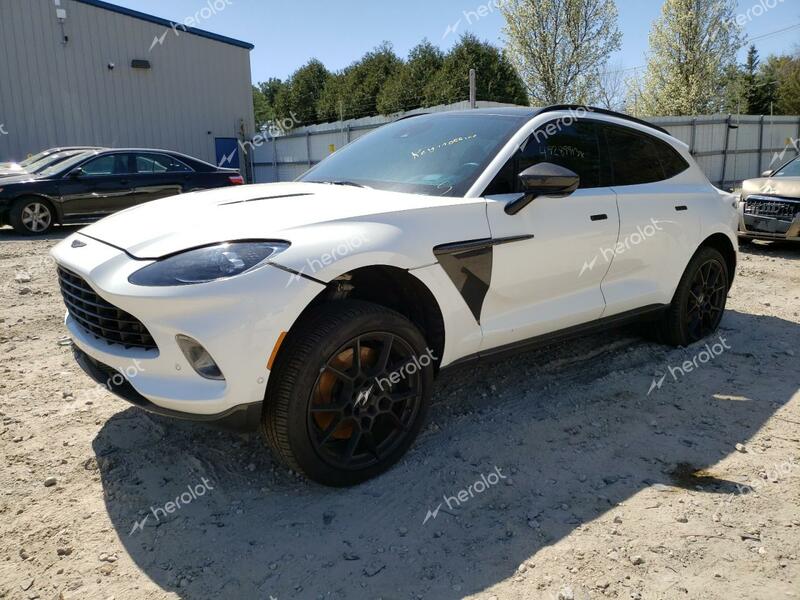 ASTON MARTIN DBX 2021 white  gas SCFVUJAW9MTV02322 photo #1