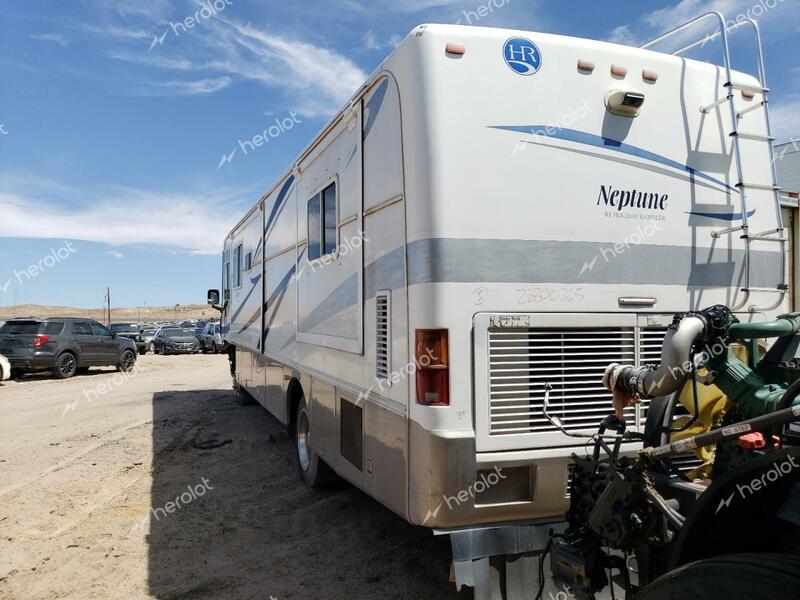 HOLR MOTORHOME 2002 white motorize diesel 1RF51346X21021107 photo #4