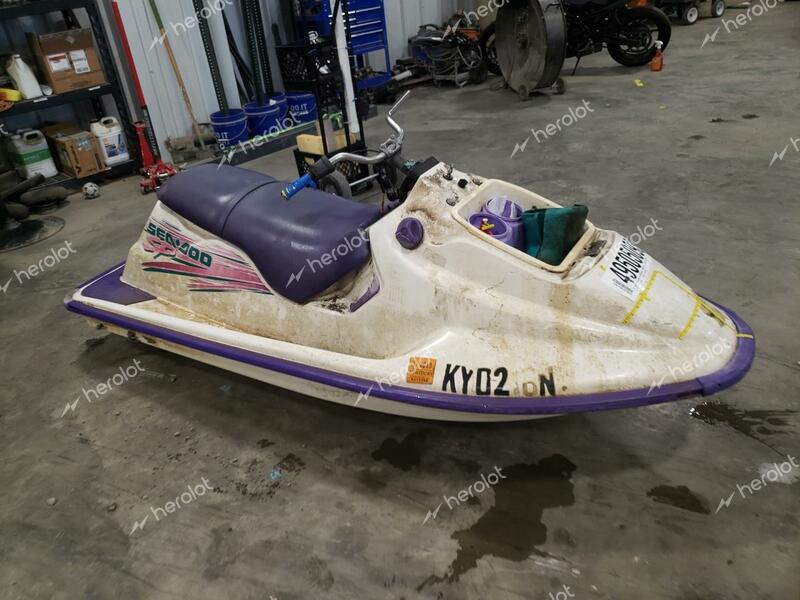 BOMBARDIER JETSKI 1996 white   ZZN007811596 photo #1