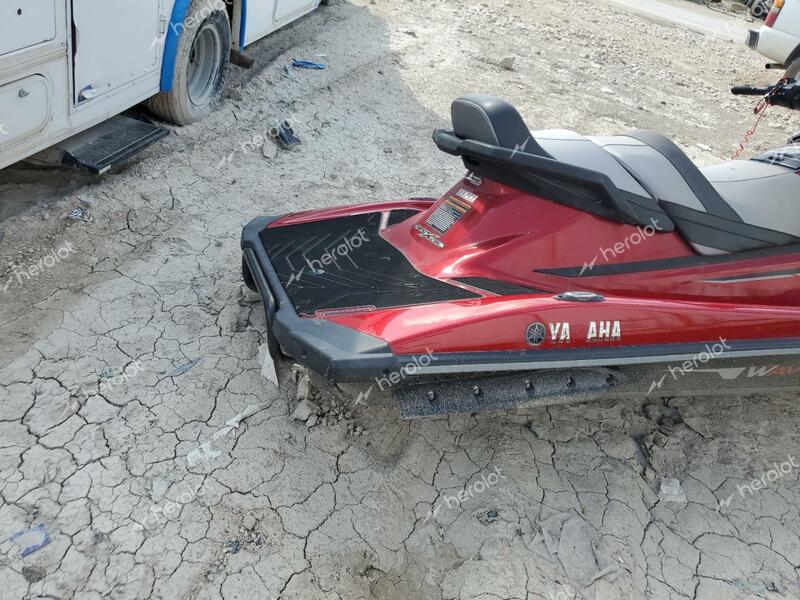 YAMAHA WAVERUNNE 2019 red   YAMA4199E919 photo #1