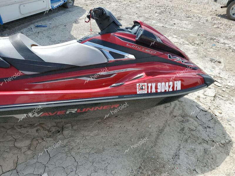 YAMAHA WAVERUNNE 2019 red   YAMA4199E919 photo #3