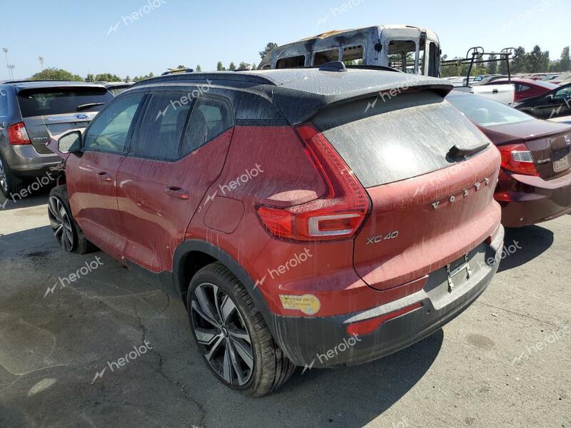 VOLVO XC40 P8 RE 2022 red  electric YV4ED3UR4N2717241 photo #3