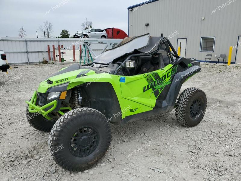 ARCTIC CAT WILDCAT TR 2018 two tone   4UF18MPV0JT302533 photo #3