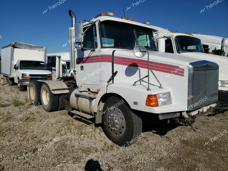 WHITE/GMC AERO WCA 1995 white tractor diesel 4V1VDBPF9SN702230 photo #1