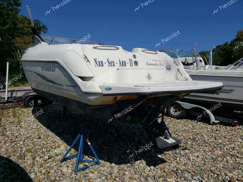 STIN BOAT 2004 white   PNYUSTDGF404 photo #4