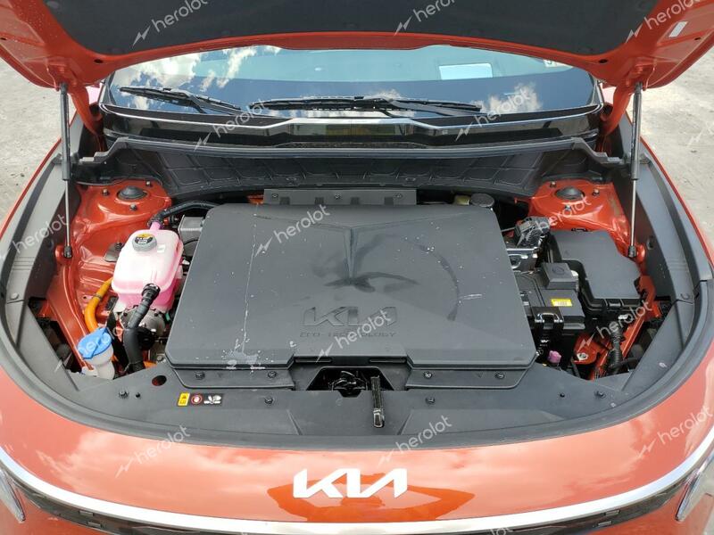 KIA NIRO WAVE 2023 orange  electric KNDCT3L12P5035355 photo #4