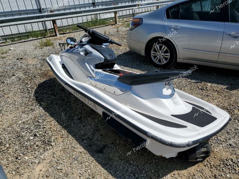 HONDA JET SKI 2002 white   HPSA1926J102 photo #3