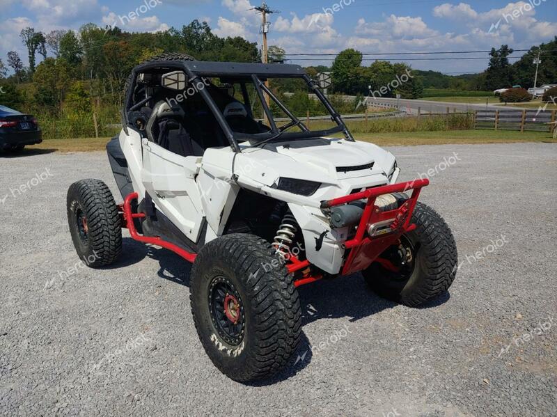 POLARIS RZR XP TUR 2016 white all terr gas 3NSVDE92XGF456299 photo #1