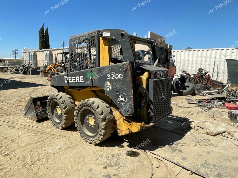 JOHN DEERE SKIDSTEER 2012 yellow   1T0320DAPB0195933 photo #4