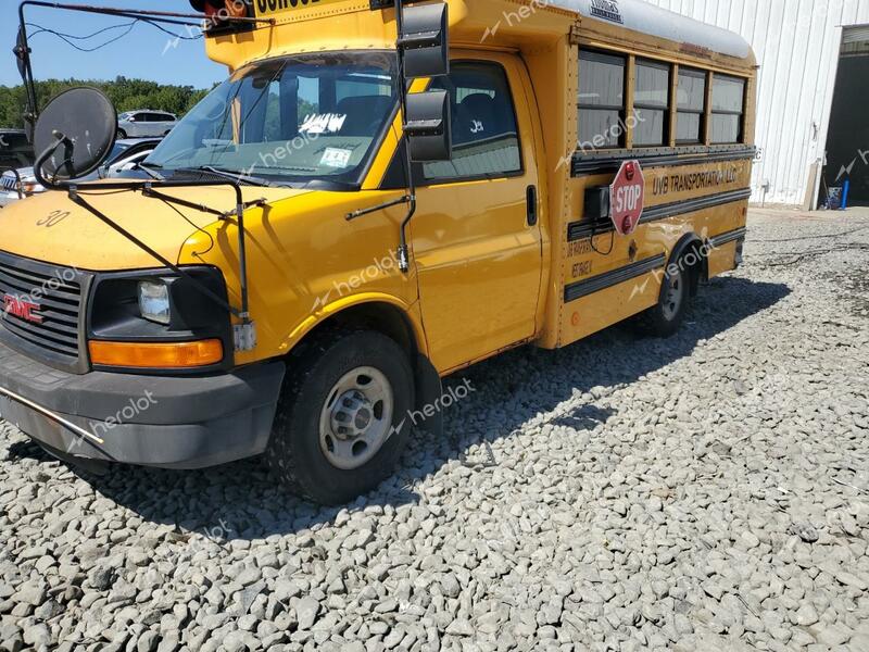 GMC SAVANA CUT 2005 yellow  gas 1GDHG31V851163194 photo #3