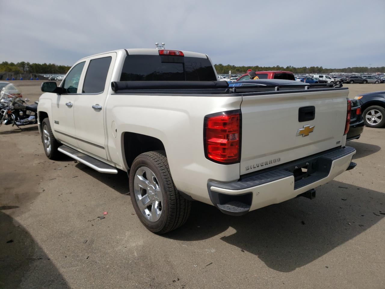 CHEVROLET SILVERADO 2015 white crew pic gas 3GCUKSEC9FG367901 photo #4