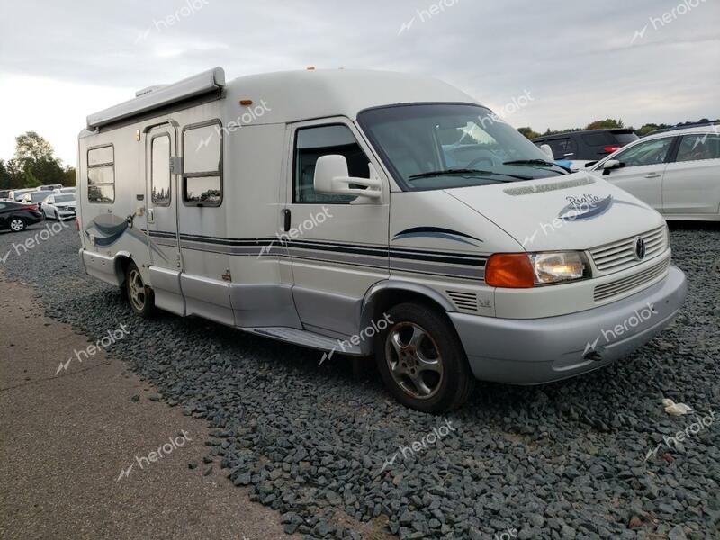 VOLKSWAGEN EUROVAN 2003 white cutaway gas WV3AB47083H001900 photo #1