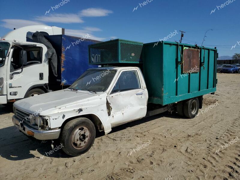 TOYOTA PICKUP CAB 1987 two tone  gas JT5RN55T6H7009423 photo #3