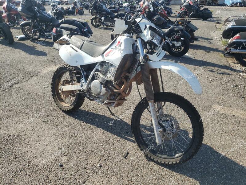 HONDA XR650 L 2023 white  gas JH2RD0600PK200482 photo #1