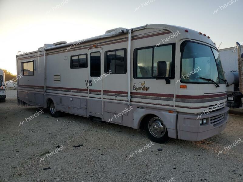 BOUN MOTORHOME 1994 tan  gas 1GBKP37N0P3324411 photo #1