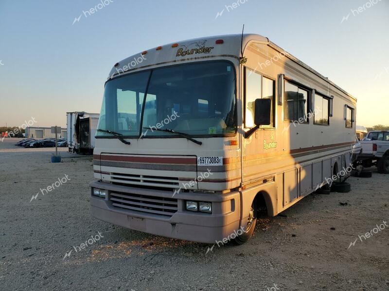 BOUN MOTORHOME 1994 tan  gas 1GBKP37N0P3324411 photo #3