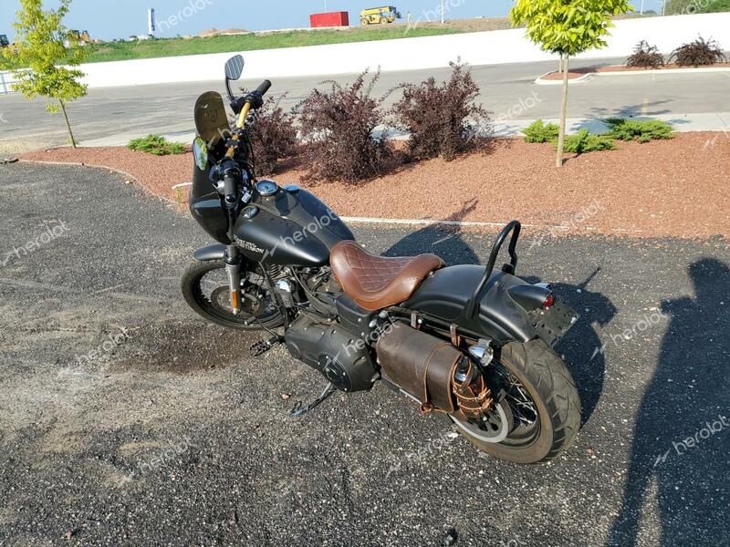 HARLEY-DAVIDSON FXDB 2011 black road/str gas 1HD1GX416BC316966 photo #4