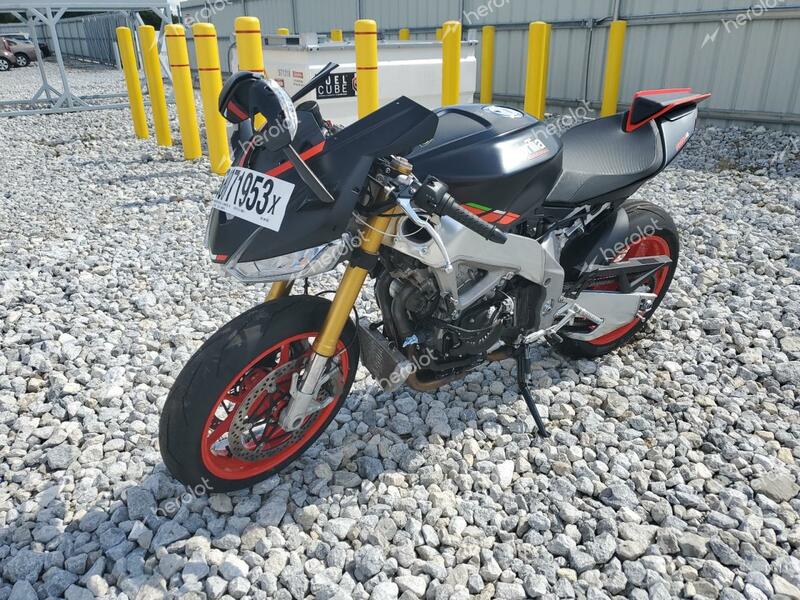 APRILIA RSV4 1100 2023 black  gas ZD4KYUA02PS000706 photo #3