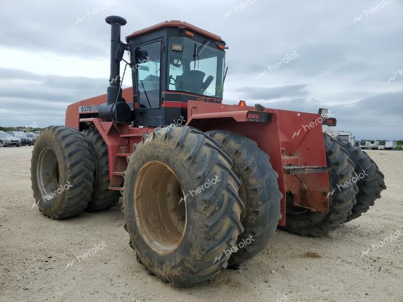 CASE TRACTOR 1997 red   JEE0036114 photo #4