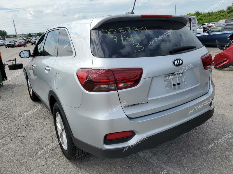 KIA SORENTO L 2019 silver  gas 5XYPG4A31KG586568 photo #3