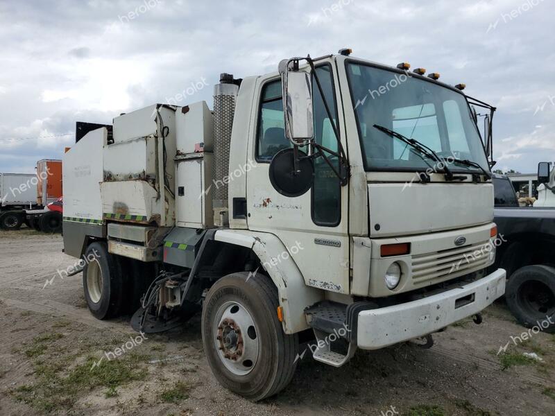 STERLING TRUCK SC 8000 2007 white tilt cab diesel 49HAADBVX7DX61461 photo #1