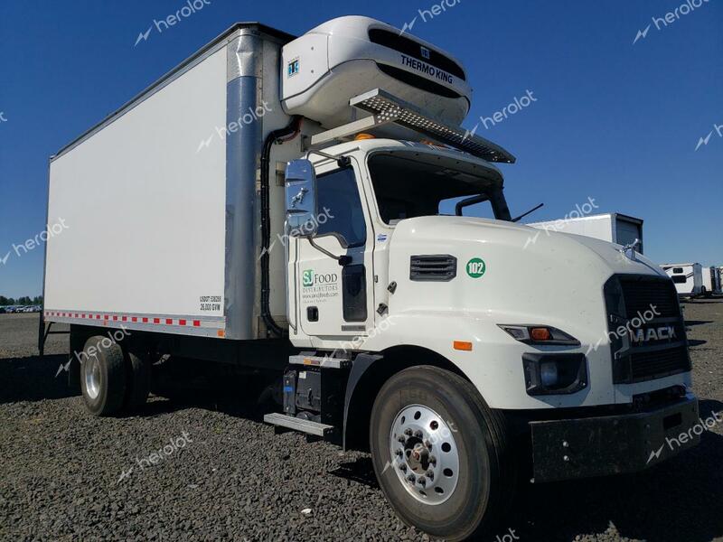 MACK MD 2023 white  diesel 1M2MDBAA7PS005635 photo #1