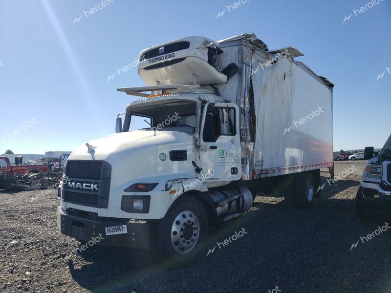 MACK MD 2023 white  diesel 1M2MDBAA7PS005635 photo #3