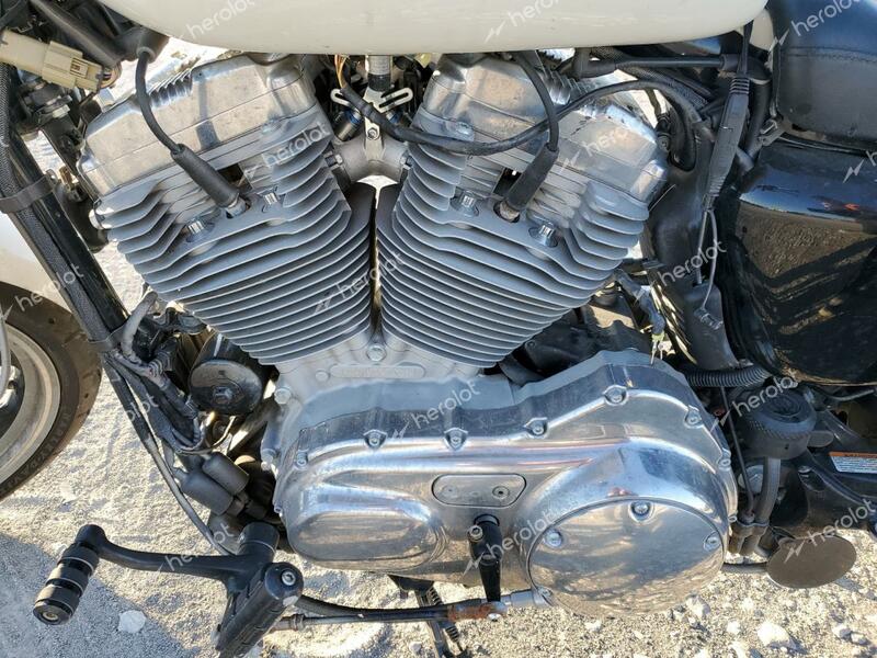 HARLEY-DAVIDSON XL883 SUPE 2012 white  gas 1HD4CR232CC416301 photo #4