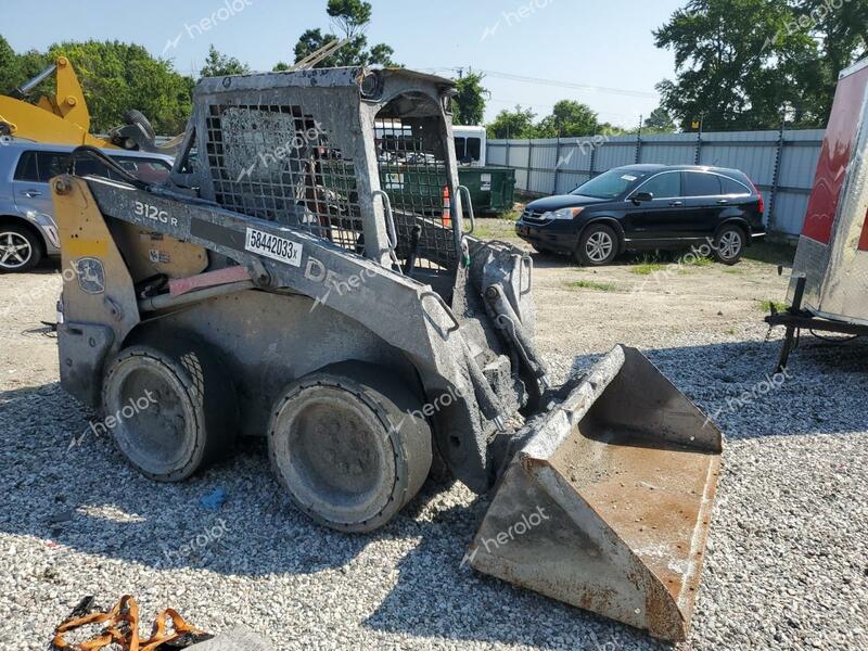 JOHN DEERE SKIDSTEER 2018 yellow   1T0312GAKJJ330767 photo #1