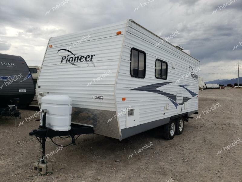 FLEETWOOD PIONEER 2006 white   1EB1C182362492588 photo #3