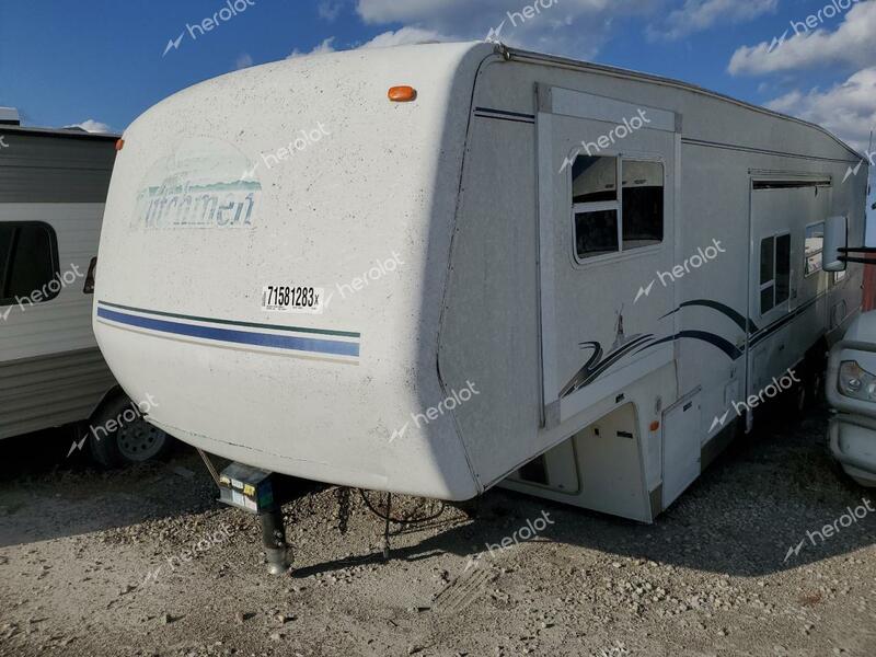 DUTC CAMPER 2003 white   47CF60S253P605617 photo #3