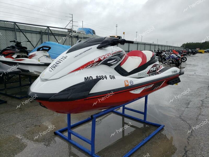 YAMAHA WAVERUNNE 2016 white   YAMA18701516 photo #1