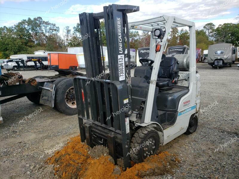 NISSAN FORK LIFT 2015 white   CP1F29W7173 photo #3