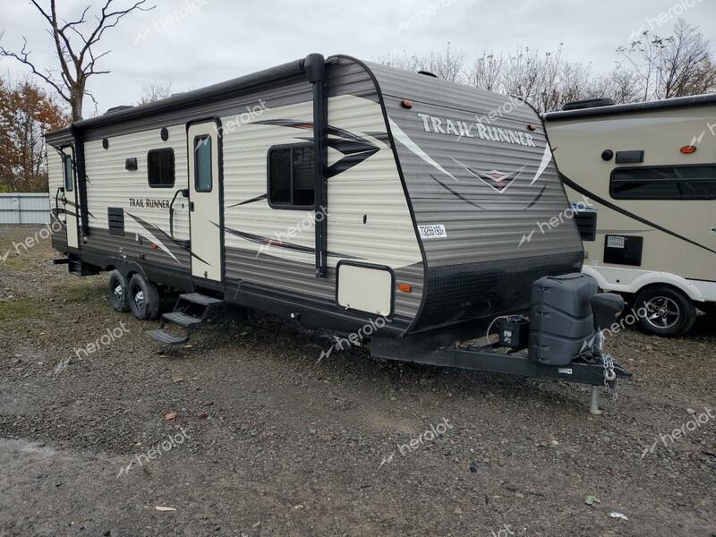 TRAIL KING HEARTLAND 2018 tan   5SFEB3423JE383186 photo #1