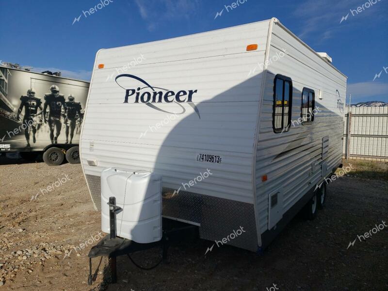 FLEETWOOD PIONEER 2006 white   1EB1C182562493872 photo #3