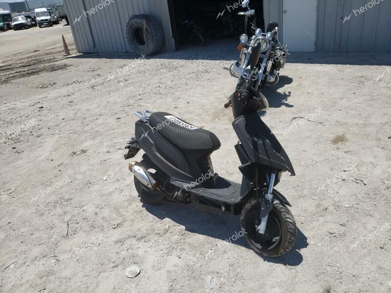 ZHEJ SCOOTER 2019 black   L9NTCBAF4K1010547 photo #1