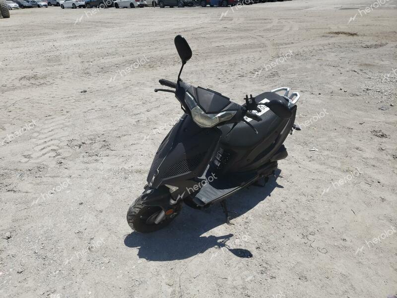 ZHEJ SCOOTER 2019 black   L9NTCBAF4K1010547 photo #3