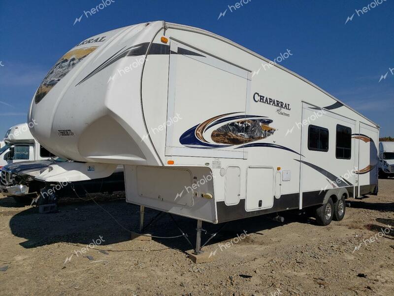 CCHM 5TH WHEEL 2013 white   5ZT3CHZB8DA306904 photo #3