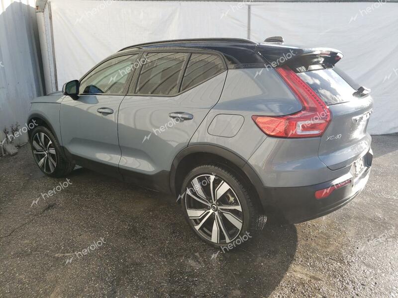 VOLVO XC40 P8 RE 2022 blue  electric YV4ED3UBXN2707784 photo #3