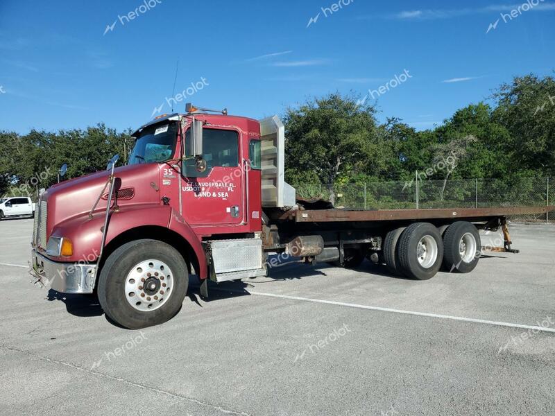 KENWORTH CONSTRUCTI 2005 burgundy conventi diesel 2NKMLZ9X75M112820 photo #3