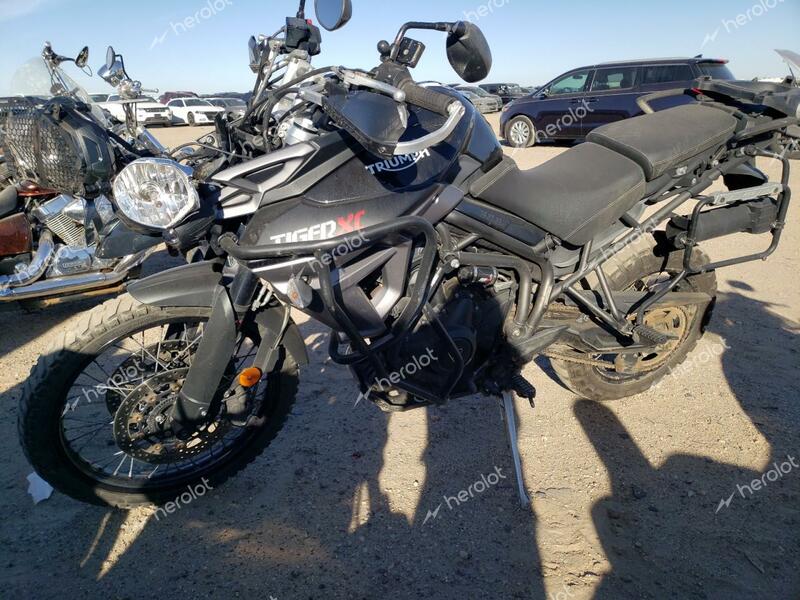 TRIUMPH MOTORCYCLE TIGER 800X 2016 black  gas SMTE08BF8GT716841 photo #3