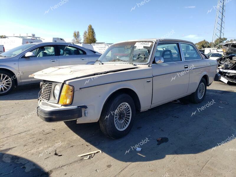 VOLVO 242 1979 cream   VC24245M1154946 photo #1