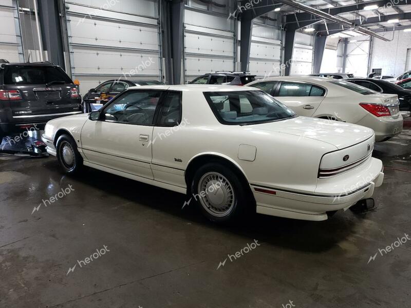 OLDSMOBILE TORONADO T 1990 white  gas 1G3EV13C3LU310515 photo #3