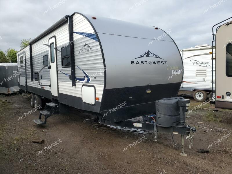 EAST TRAILER 2019 silver   5ZT2DEG28K8000493 photo #1