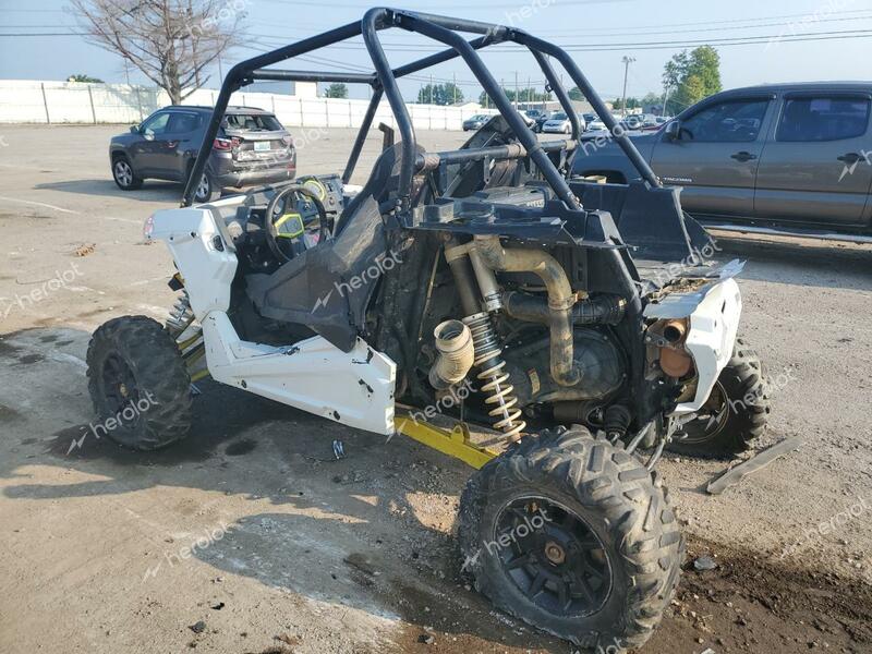 POLARIS RZR XP 100 2017 two tone  gas 3NSVDE991HF793894 photo #4